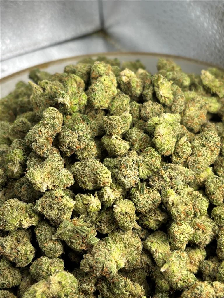Sour Og Kush Indoor Smalls